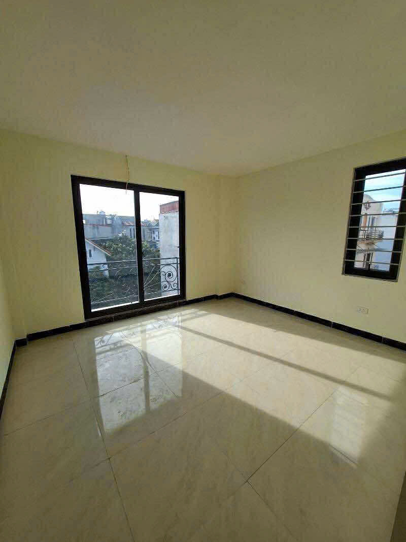 Cần Bán Nhà Lĩnh Nam 32m 5 Tầng 4 Phòng Ngõ Thông Ô Tô Vào Nhà Sổ Đỏ - Ảnh 3