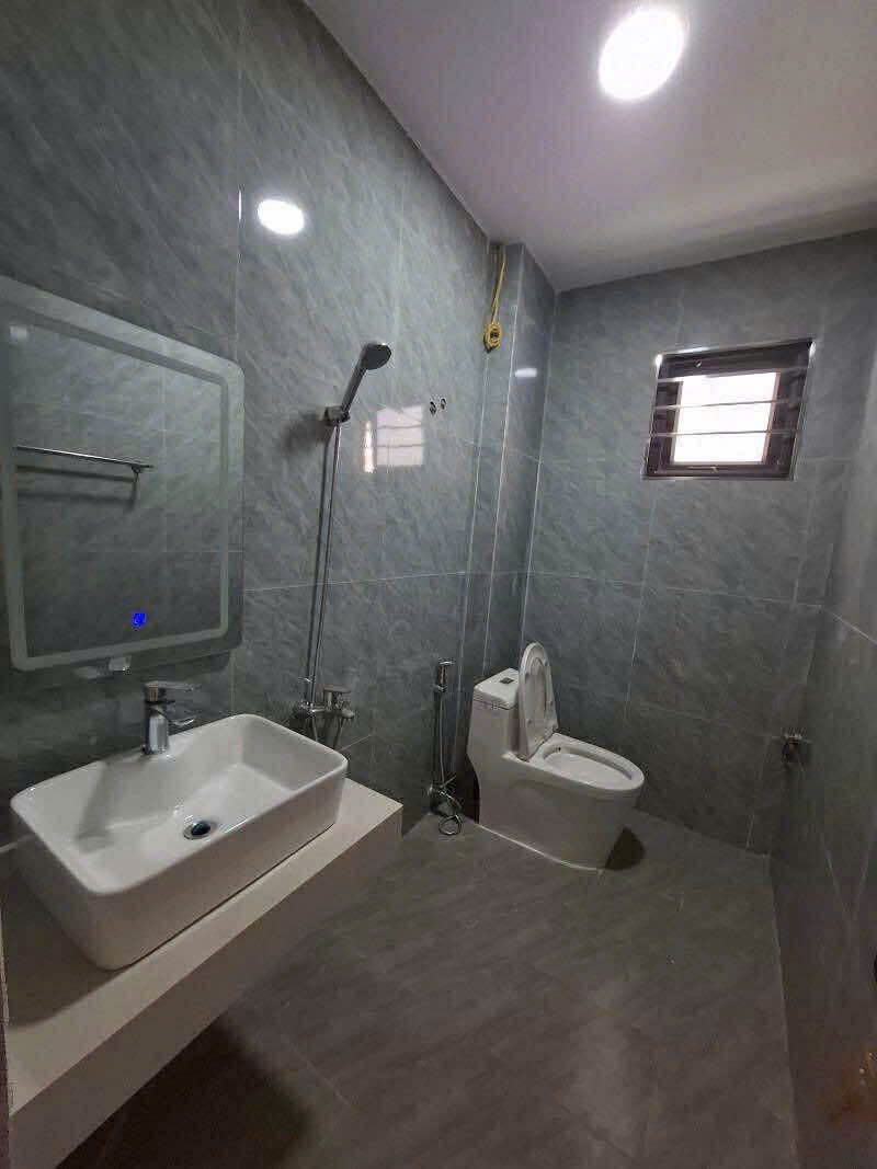 Cần Bán Nhà Lĩnh Nam 32m 5 Tầng 4 Phòng Ngõ Thông Ô Tô Vào Nhà Sổ Đỏ - Ảnh 4