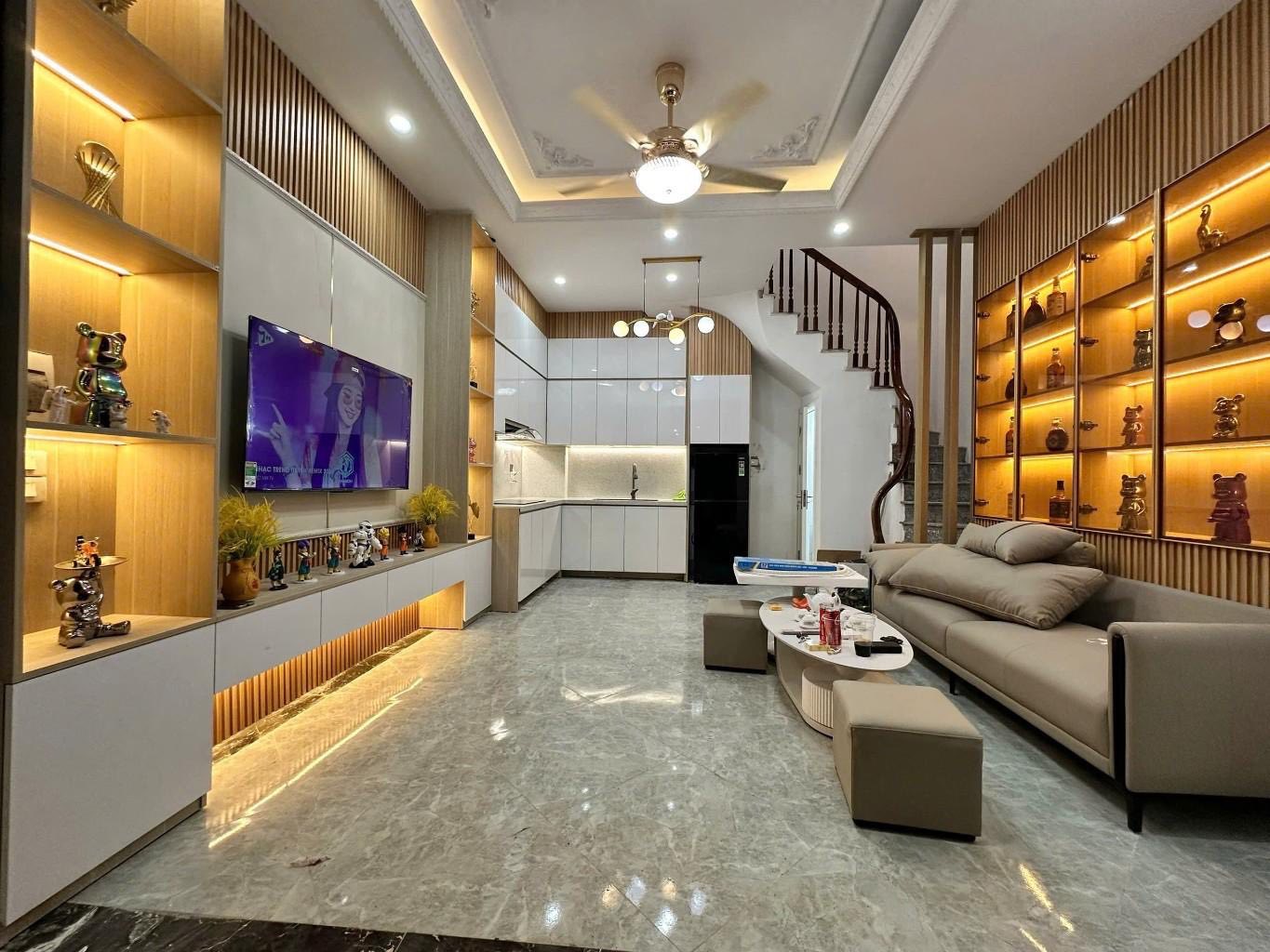 Bán nhà 4 tầng phố Bạch Mai ngõ nông ba gác tận cửa giá hiếm có 30m2 chỉ 5.8 tỷ - Ảnh chính