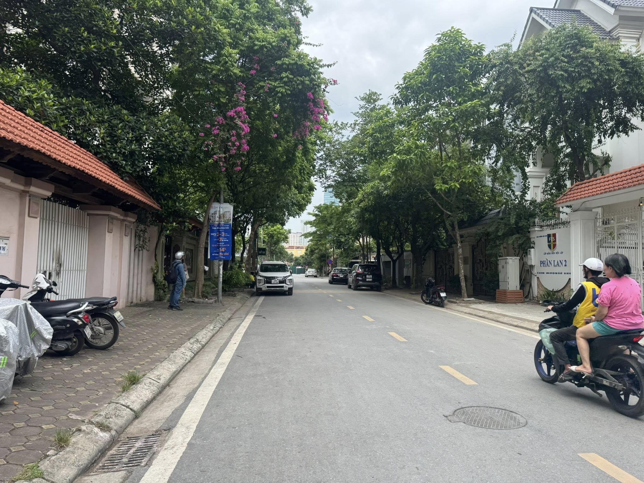 Cho thuê biệt thự Thành phố giao lưu, 200m2, 4 tầng, làm văn phòng, nhà ở. - Ảnh chính