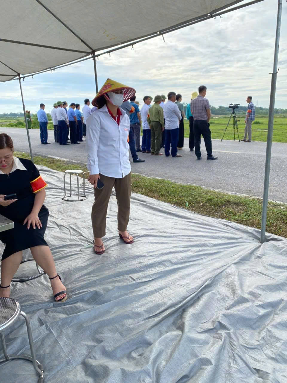 Gia đình cần bán miếng đất đấu giá khu ao sau Phùng Nguyên, Phú Thọ - Ảnh 1