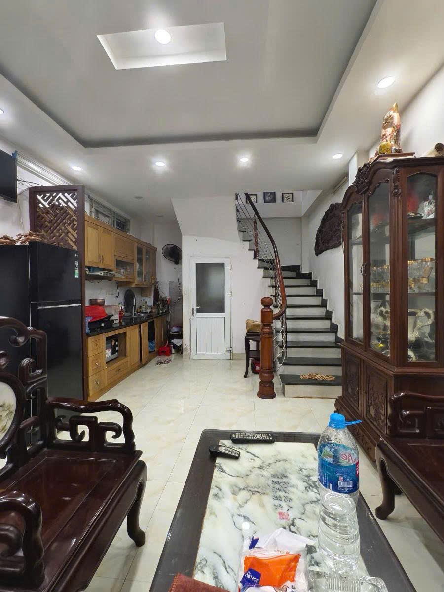 BÁN NHÀ 31m 5 T – NGÕ NÔNG  BỒ ĐỀ, LONG BIÊN Giá 6,5ty oto KD - Ảnh 2