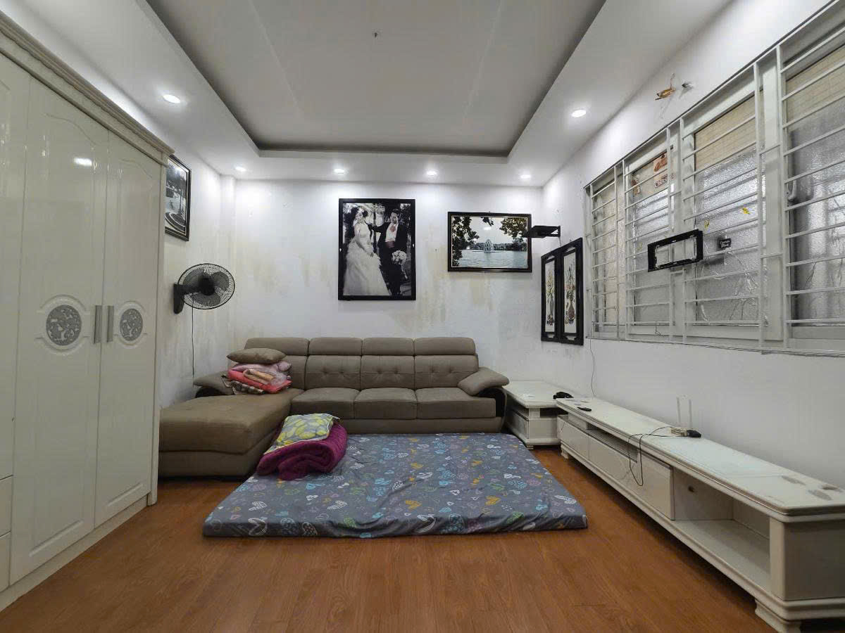 BÁN NHÀ 31m 5 T – NGÕ NÔNG  BỒ ĐỀ, LONG BIÊN Giá 6,5ty oto KD - Ảnh chính