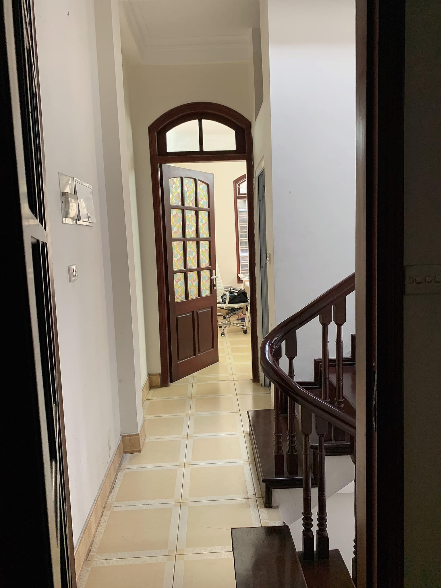Cho thuê nhà mặt ngõ Thái Hà, 50m2 x 4 tầng, mặt tiền 4.1m, 25tr/tháng, vỉa hè, ô tô tránh - Ảnh 3