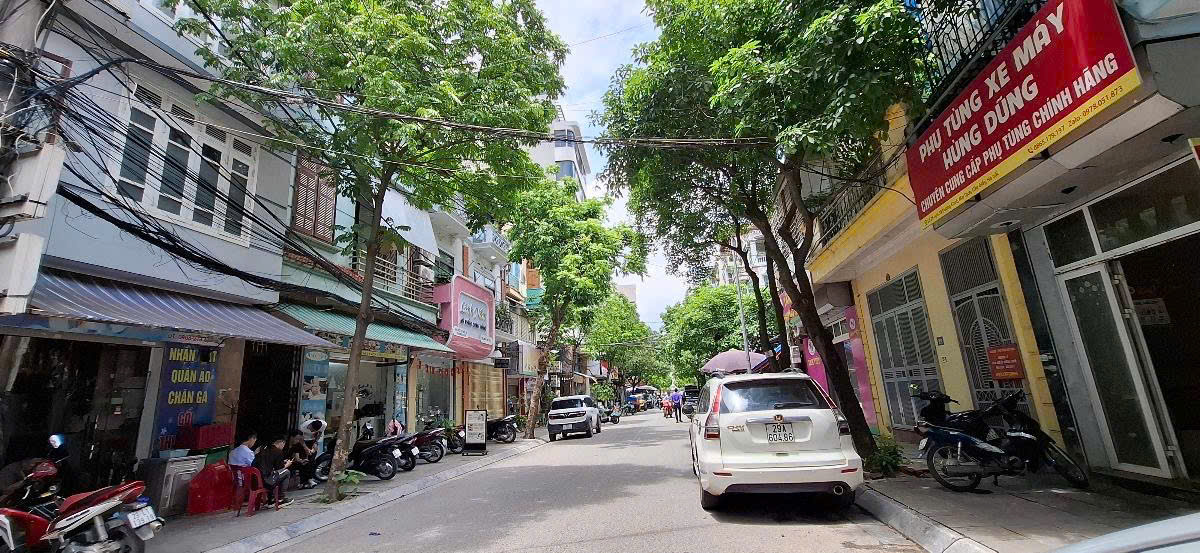 BÁN NHÀ VỊ TRÍ ĐẸP - VỊ TRÍ KINH DOANH CỰC TỐT- GẦN TRƯỜNG ĐẠI HỌC LỚN - DIỆN TÍCH 44M2*4T - Ảnh chính
