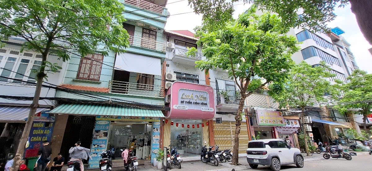 BÁN NHÀ VỊ TRÍ ĐẸP - VỊ TRÍ KINH DOANH CỰC TỐT- GẦN TRƯỜNG ĐẠI HỌC LỚN - DIỆN TÍCH 44M2*4T - Ảnh 1