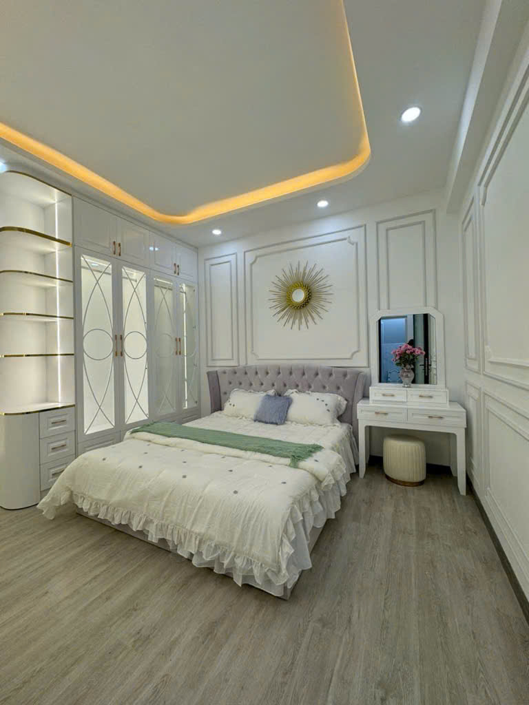 110,2m2 - Giá 8.9 tỷ - Đủ nội thất - 5PN - Hẻm Phạm Hữu Lầu - Quận 7 - Ảnh 4
