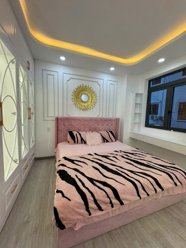 110,2m2 - Giá 8.9 tỷ - Đủ nội thất - 5PN - Hẻm Phạm Hữu Lầu - Quận 7 - Ảnh 5