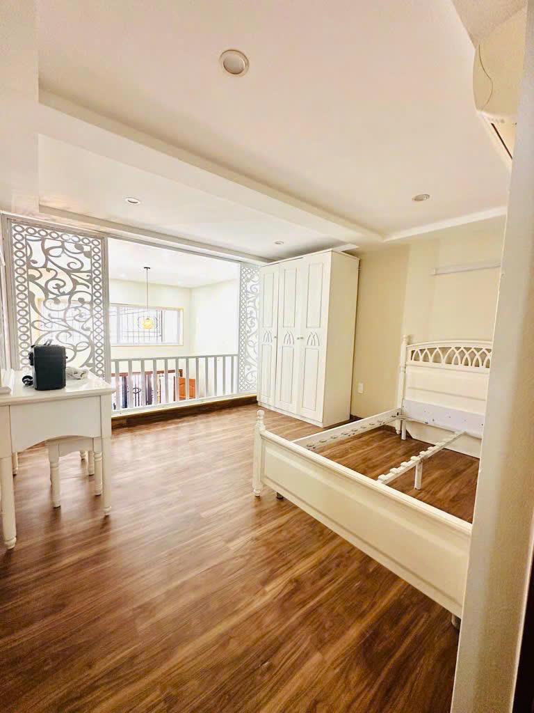HOT NHÀ ĐẸP - GIÁ TỐT - Vị Trí Đắc Địa Tại Đường Trương Định, Phường Mai Động, Quận Hoàng Mai, Hà - Ảnh 2