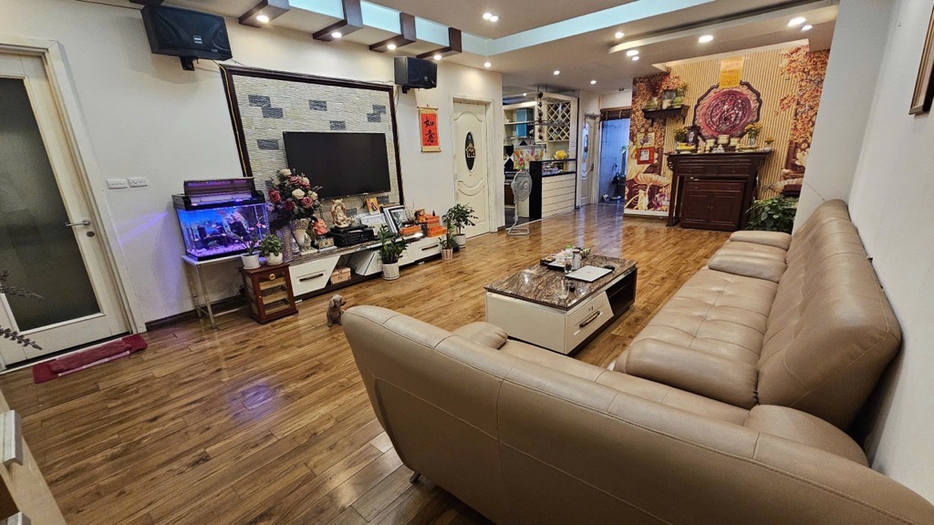 Chung cư Vinaconex 19 Đại Từ, view hồ, Dt 124m2, 3N2VS, full nội thất đẹp. Giá 7 tỷ - Ảnh 1