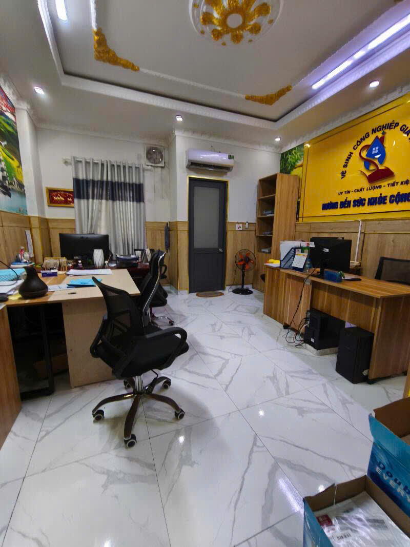 NHÀ ĐẸP HXH ĐƯỜNG TRẦN THỊ CỜ PHƯỜNG THỚI AN QUẬN 12 HƠN 5 TỶ- 4 TẦNG 6PN- DT 68m2 NỞ HẬU - Ảnh 1