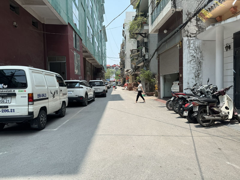 Cần bán 95m2 tặng nhà 4 tầng cũ, đối diện chợ Việt Hưng. Cách 20m ra phố Ngô Gia Tự - Ảnh 5
