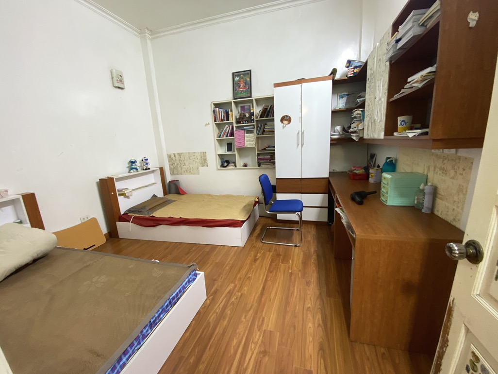 192 Lê Trọng Tấn, siêu phẩm giấu mình 47m 4 tầng chỉ 14,5 tỷ ô tô đỗ cửa - Ảnh 1