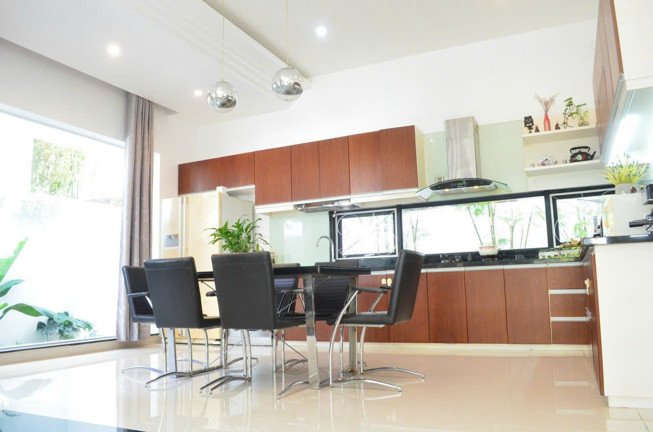 bán biệt thự biển an viên <br>Diện tích: 180 m² Pháp lý : Sổ Hồng hoàn công <br> Giá bán :22tỷ 500 - Ảnh chính