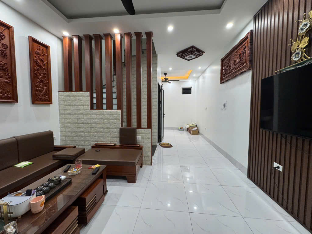 HÀNG XÓM KĐT ROYAL CITY, GẦN PHỐ, NHÀ DÂN XÂY, VỀ Ở NGAY, GIÁ HỢP LÝ 35M CHỈ HƠN 7 TỶ. - Ảnh 1