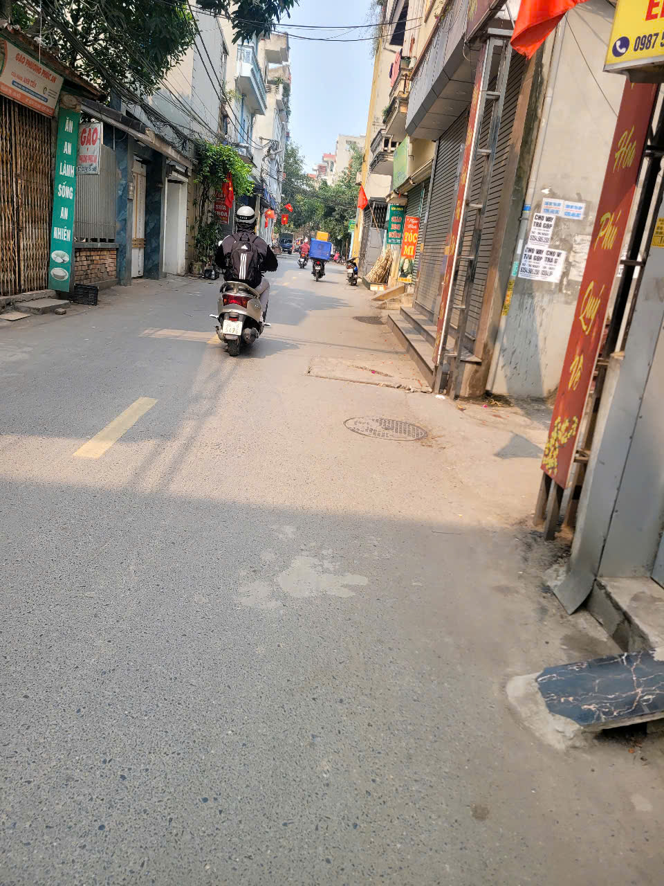 Nhà mặt trục chính kinh doanh sầm uất Đông Mỹ Ngũ Hiệp Vạn Phúc gần 80m giá 9.3 tỷ - Ảnh 1