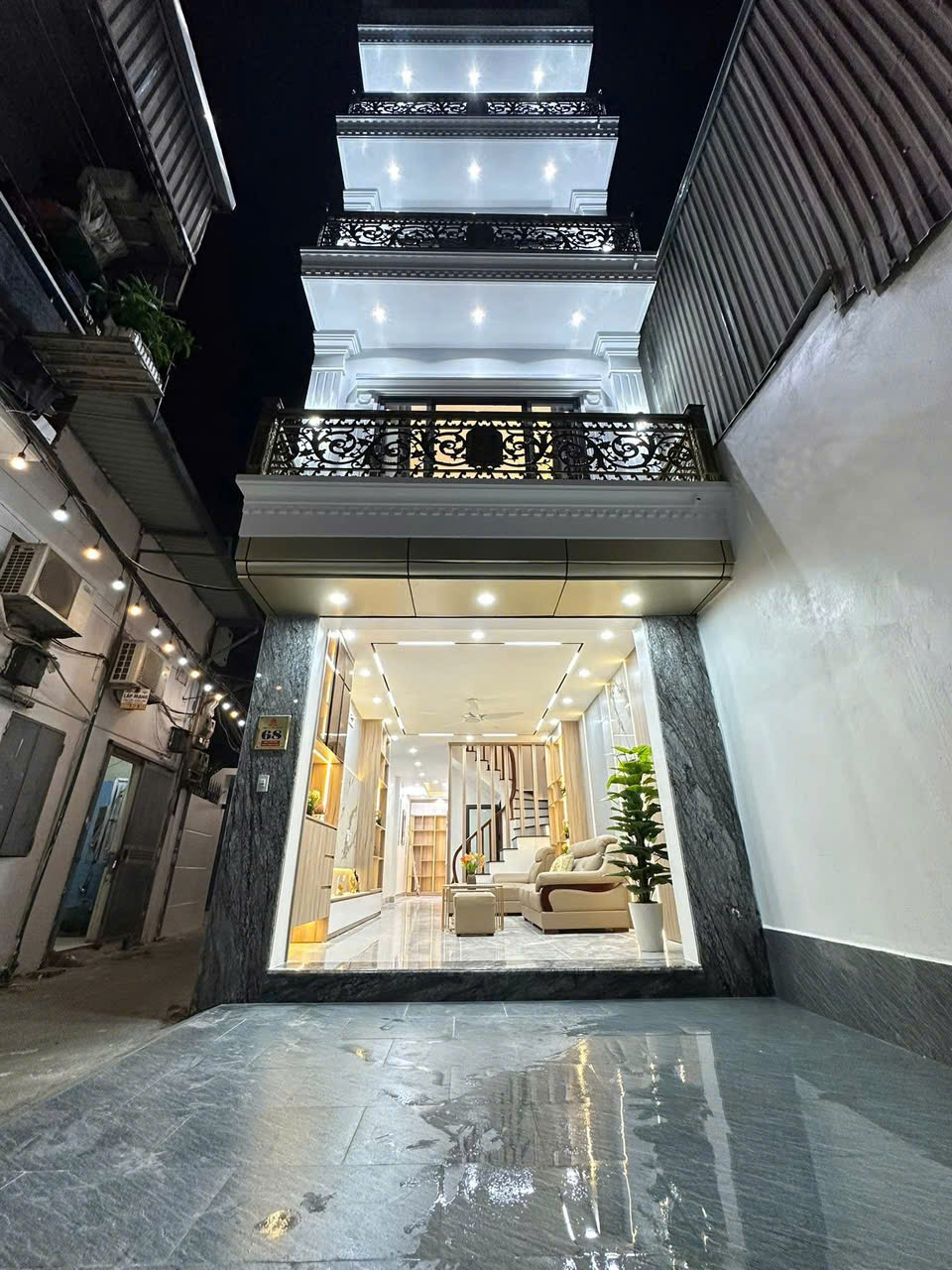 Siêu phẩm lô góc Nguyên Đúc Cảnh ,Hoàng Mai,1 nhà ra phố,thang máy,sân trươc nhà rộng,nội thât cao - Ảnh chính