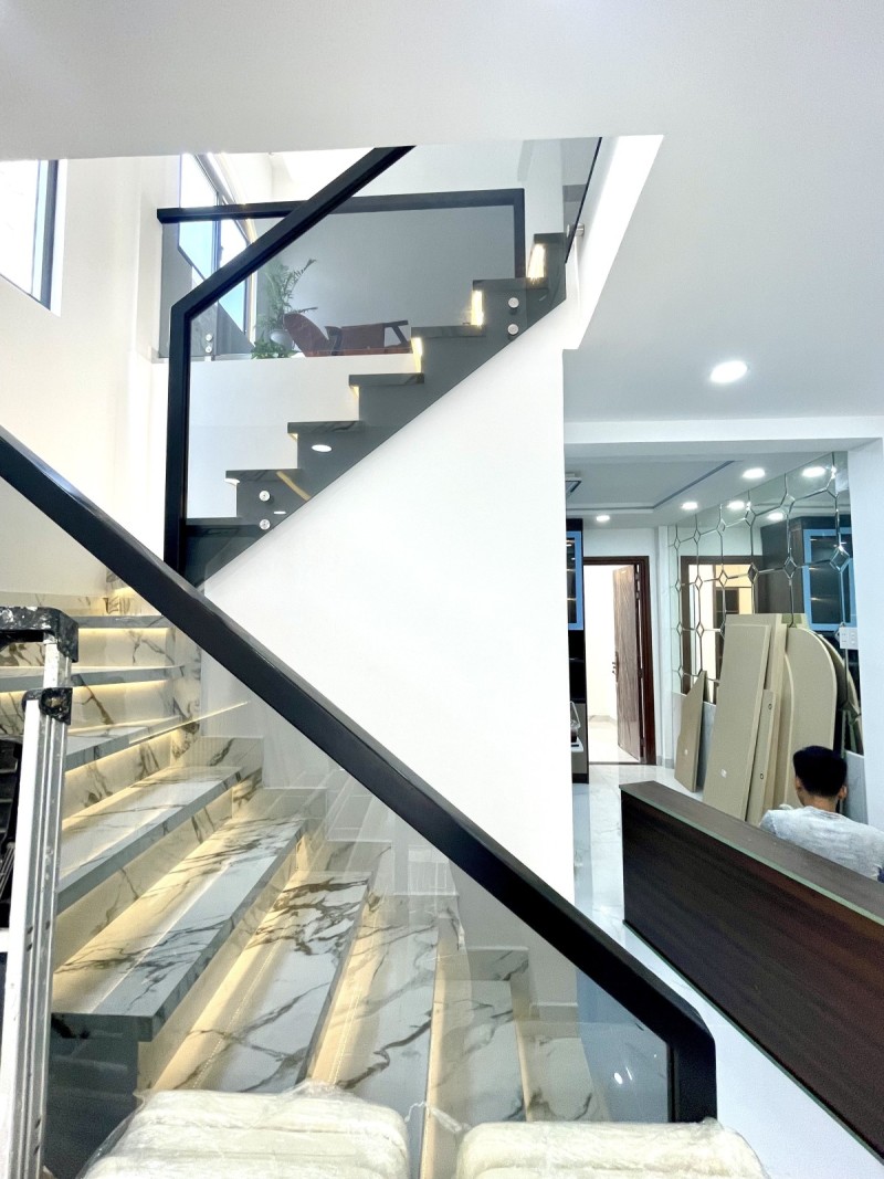 Bán nhà Bùi Văn Ba, Tân Thuận Đông, Quận 7, 60m2 (4.3x14), 3 PN chính chủ lâu năm 6.2 tỷ - Ảnh 1