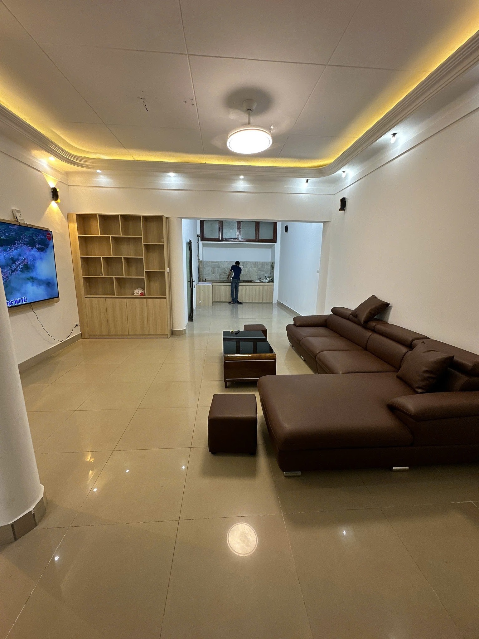 Cho thuê nhà riêng ngõ 1xx Trung Kính, Cầu Giấy 76m x 3T có hầm, 3PN3VS  giá 17 triệu - Ảnh chính