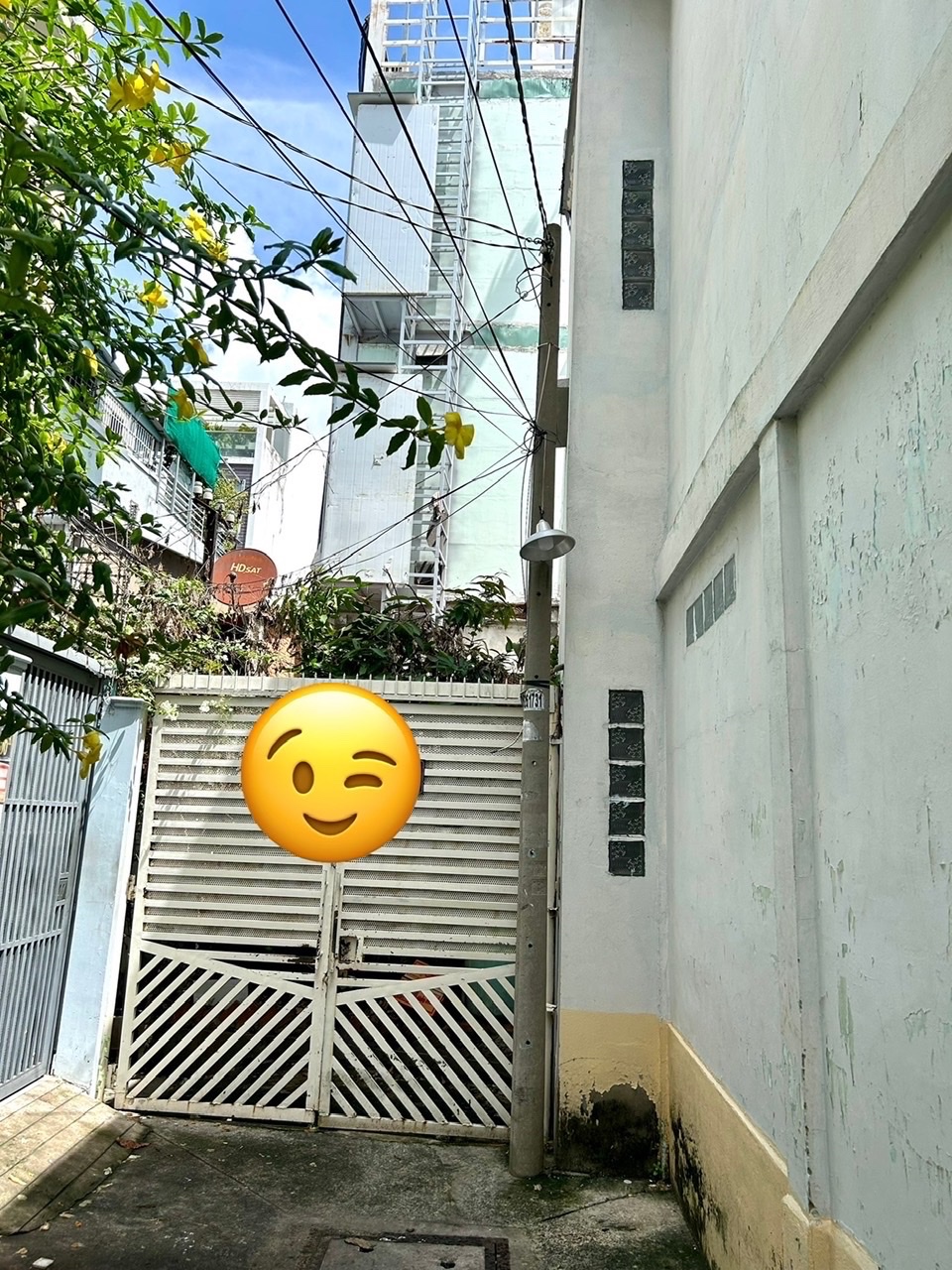BÁN NHÀ MẶT PHỐ -XE HƠI ĐẾN CỬA- NHÀ ĐANG CÓ SẴN DÒNG TIỀN CHO THUÊ MỔI THÁNG- THÔNG RA NGUYỄN THẦN - Ảnh 1