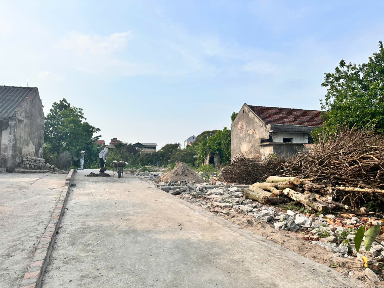 THỦ PHỦ CÔNG NGHIỆP ÂN THI GỌI TÊN HẠ LỄ ÂN THI ĐƯỜNG Ô TÔ 7 CHÔ VÀO TẬN ĐẤT TẠI TỈNH HƯNG YÊN - Ảnh 3
