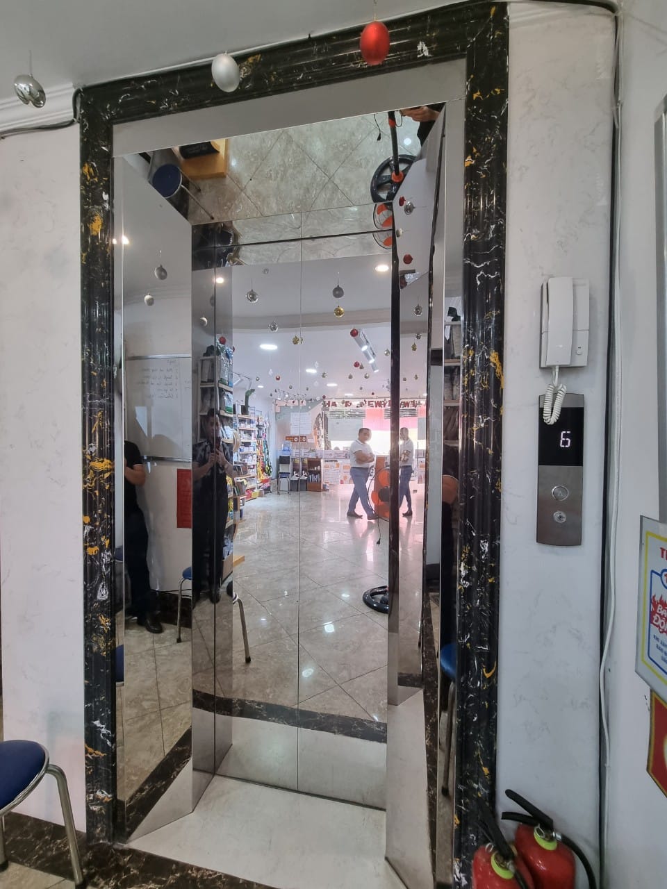 Bán nhà phố Thái Hà, Đống Đa 7 tầng thang máy 55m2 mặt tiền 5.1m vỉa hè ô tô kinh doanh - Ảnh 1