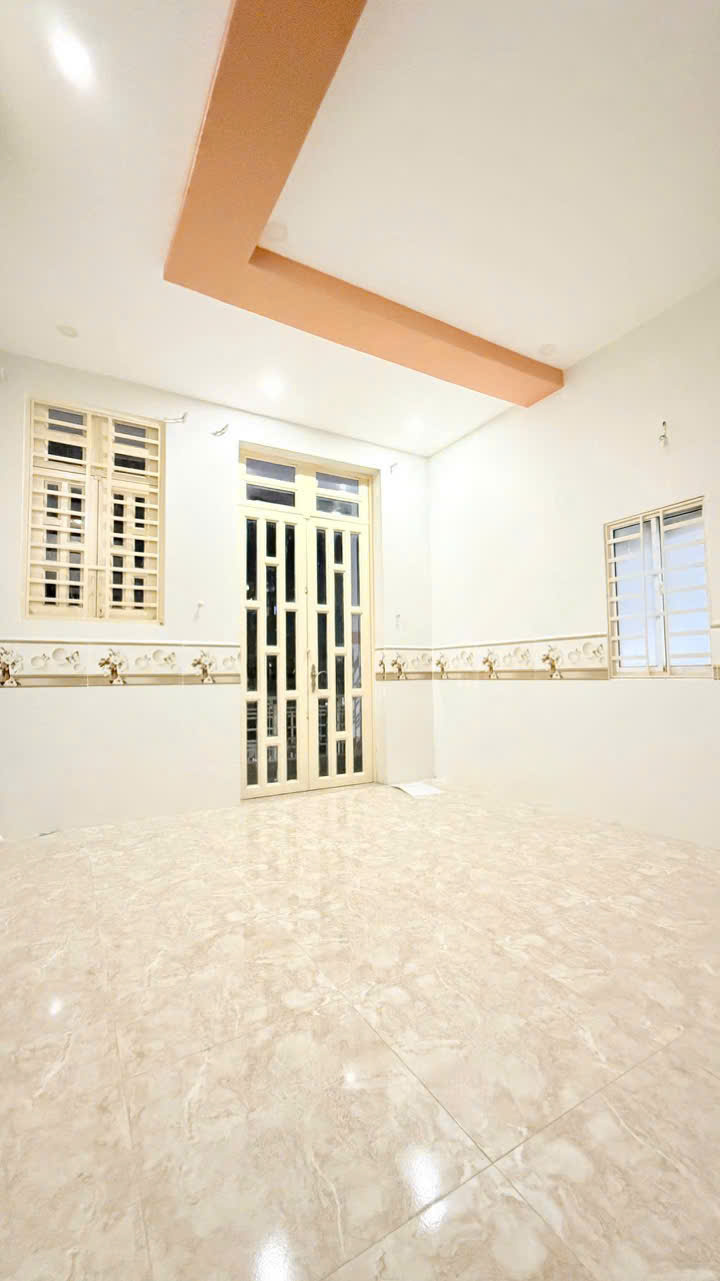 Bán nhà 2 Tầng  lô góc  2 MT gần Nguyễn Ảnh Thủ –  Tân Chánh Hiệp Q12  SHR Hẻm xe Tải Thông - Ảnh 2