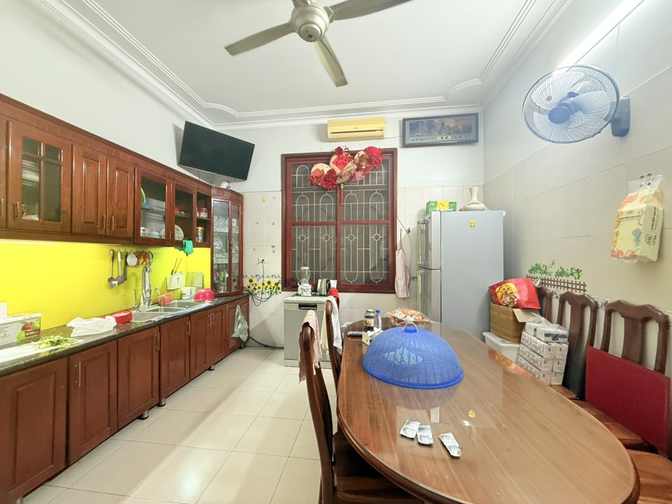 Bán Nhà mặt phố 55m2 x 2 tầng tại phố Vương Thừa Vũ, Thanh Xuân, chỉ 20,5 tỷ siêu hot LH - Ảnh 1