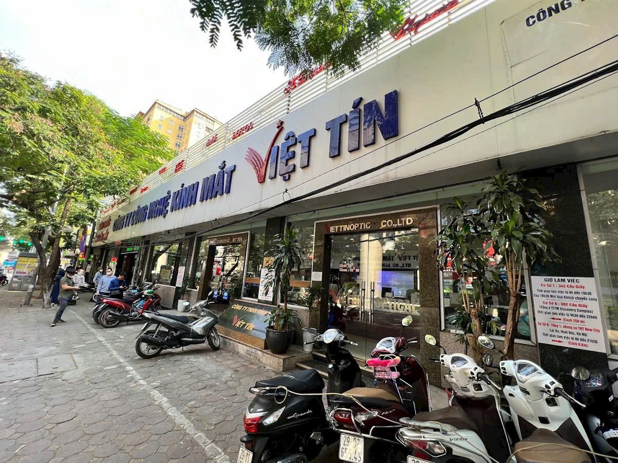 CHO THUÊ NHÀ PHỐ HOÀNG CẦU  ĐỐNG ĐA HÀ NỘI Diện tích: 180m2 Mặt tiền: 12m - Ảnh chính