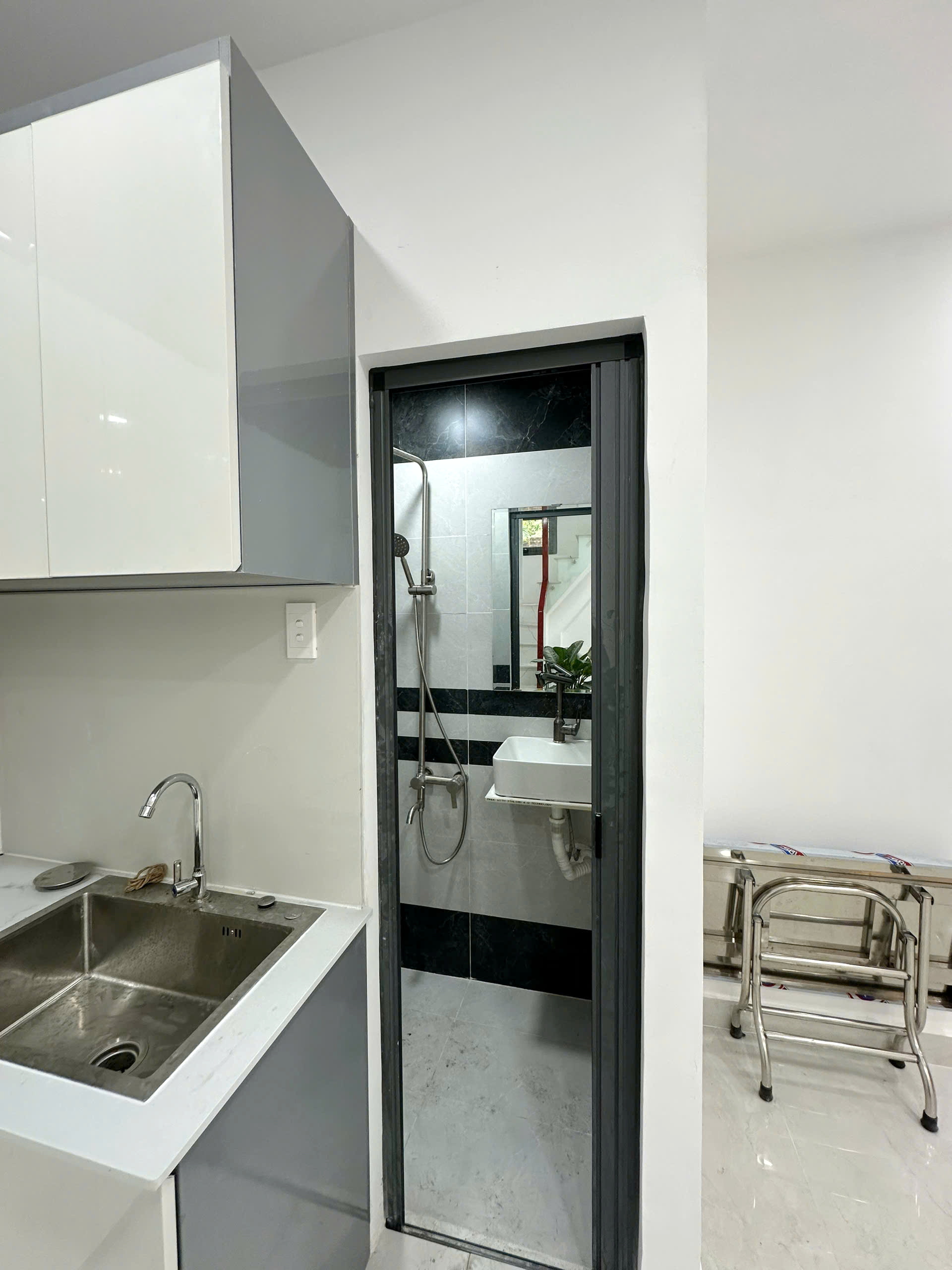 Nhà 4 tầng mới, đường Hưng Phú P9 Q8. Giá 4,680 tỷ TL - Ảnh 2