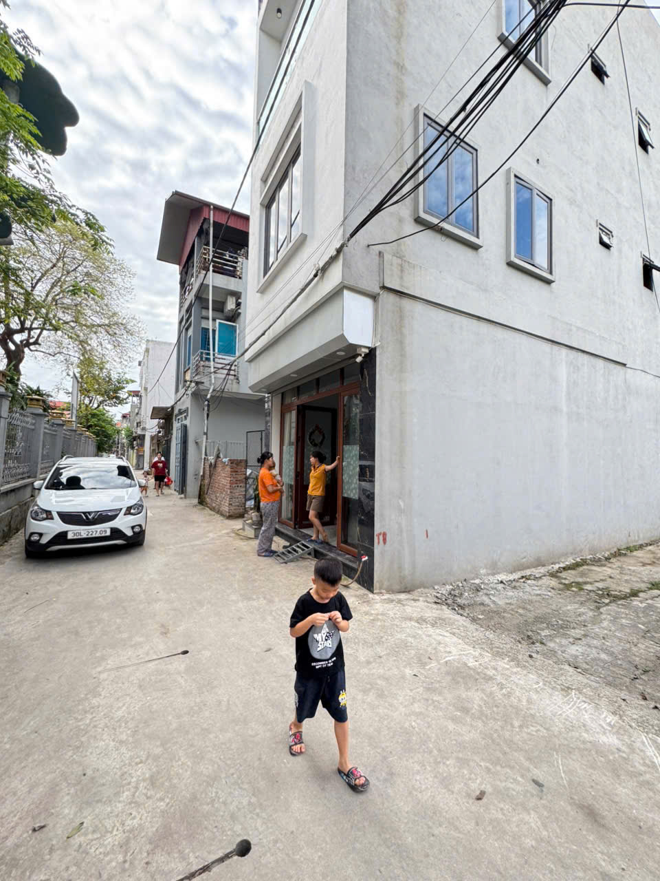 Cơ Hội Hiếm Có: Nhà 3 Tầng Lô Góc Đẹp Nhất Tổ 11 Quang Minh, Mê Linh - Sổ Đỏ Chính Chủ - Ảnh chính