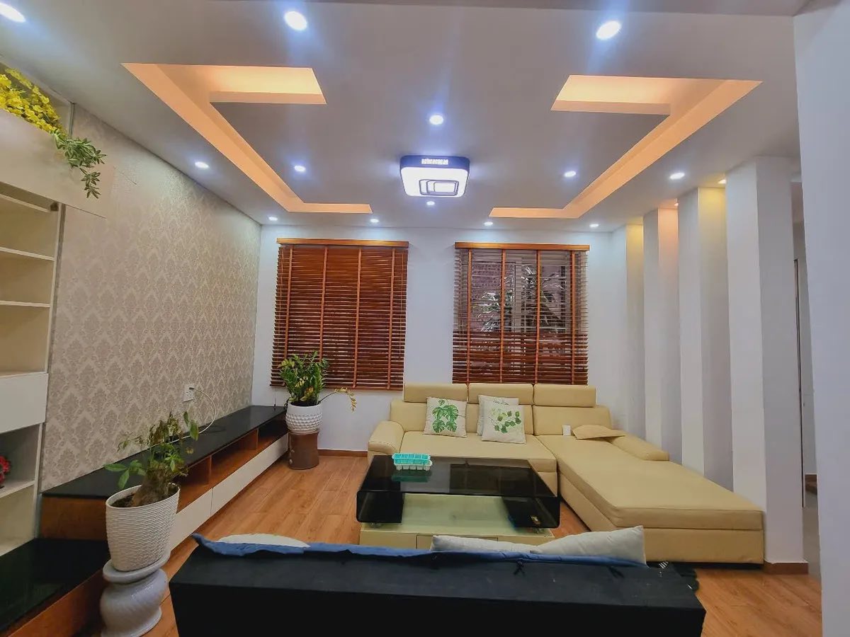 Hiếm. Nhà Mặt Phố Ngọc Lâm 270m2, MT7m, Vỉa Hè 7m, Kinh Doanh, Dòng Tiền - 72 Tỷ - Ảnh 2