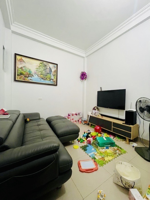 Bán nhà quang tiến 5 tầng 0938493361 - Ảnh 1