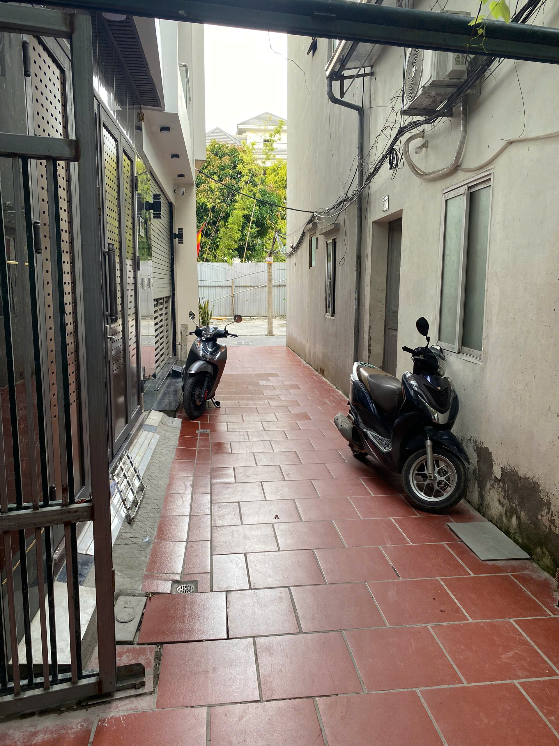 Bán nhà quang tiến 5 tầng 0938493361 - Ảnh 2