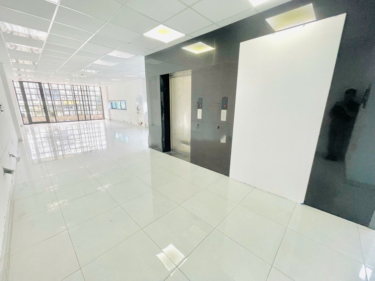 CHO THUÊ NHÀ MẶT PHỐ 3/2, Q.10, 8 TẦNG, 800 M2, 170TR/THÁNG - Ảnh 1