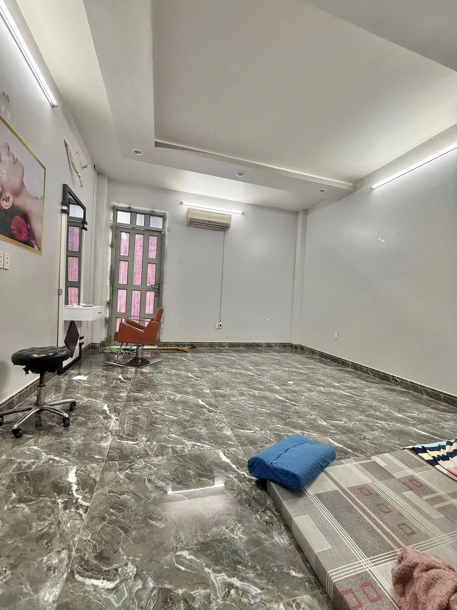 Bán Nhà Mặt tiền Kênh Tân Hóa - gần Huỳnh Thiện Lộc, 4,2x19m, 4 Tầng - 4PN, 13,9 tỷ. - Ảnh 4