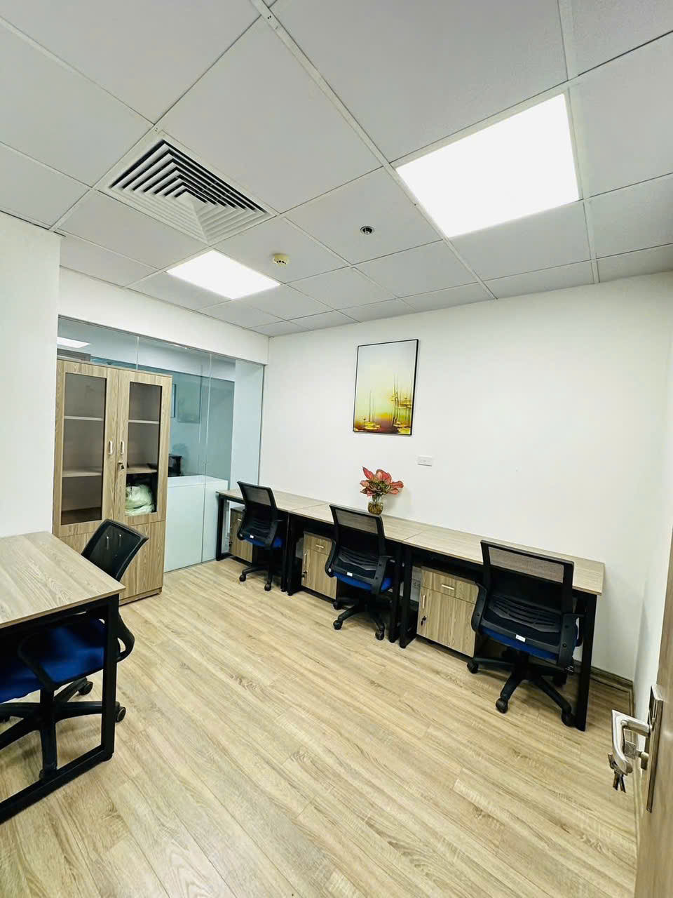 BÁN TOÀ NHÀ MẶT PHỐ HOÀNG VĂN THÁI, THANH XUÂN. DT 180M2 X 9 TẦNG, GIÁ 60 TỶ. - Ảnh chính