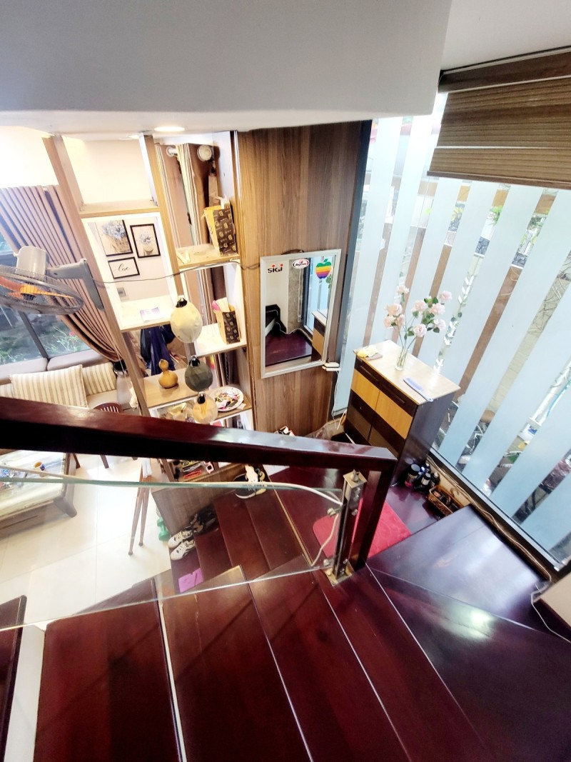♥ Nhà Kiệt 3.5m thẳng 50m MT Lý Tự Trọng, 65m2, 3 tầng còn mới, hiện đại, 5.x tỷ - Ảnh 3