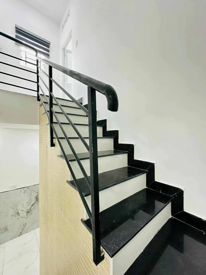 GẦN CÔNG VIÊN LÊ THỊ RIÊNG – NHÀ MỚI DỌN Ở NGAY – HXH CMT8 – GẦN 60M². CHỈ 8.7 TỶ - Ảnh chính