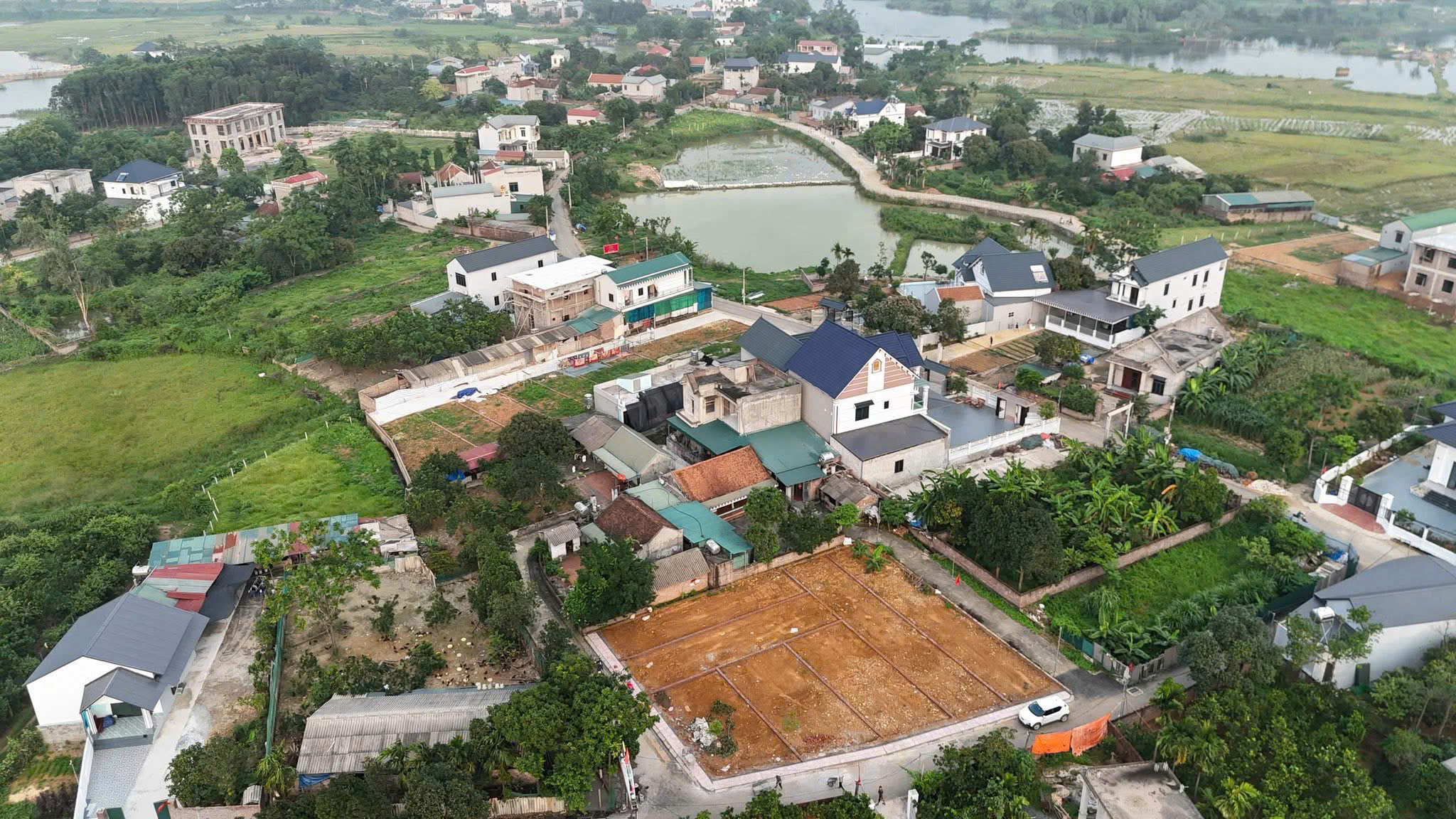 TC LOANH QUANH 3 TỶ CÓ 100M2 FULL ĐẤT Ở - Ảnh 1