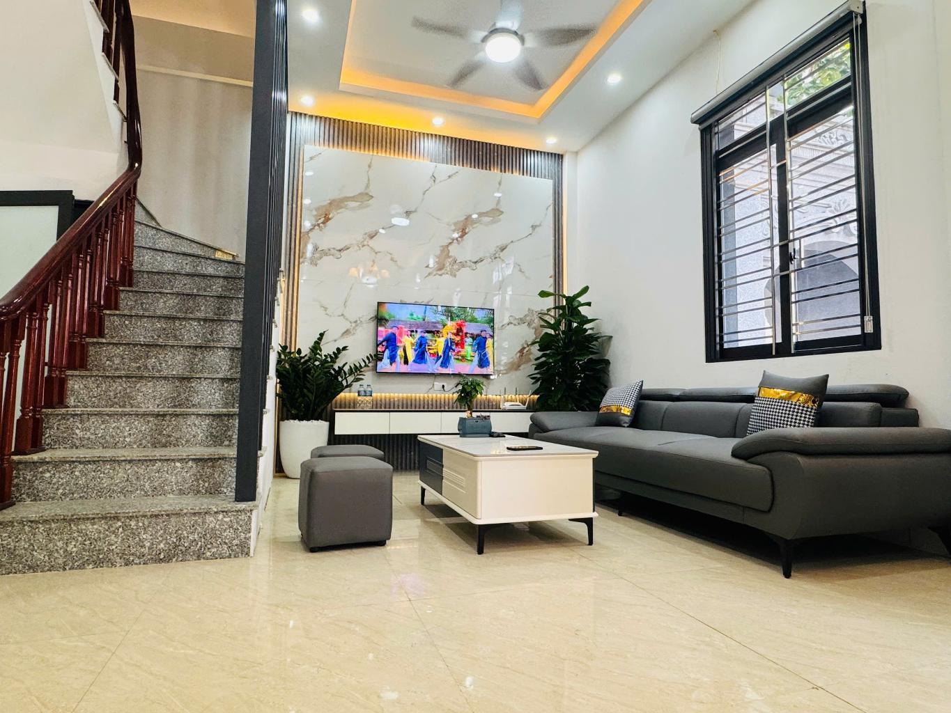 NHÀ ĐẸP Ở NGAY, 20M RA Ô TÔ, MẶT TIỀN QUYỀN LỰC, CỰC GẦN CHỢ, 1PH30S RA TRƯỜNG THCS ĐẠI MỖ - Ảnh 1