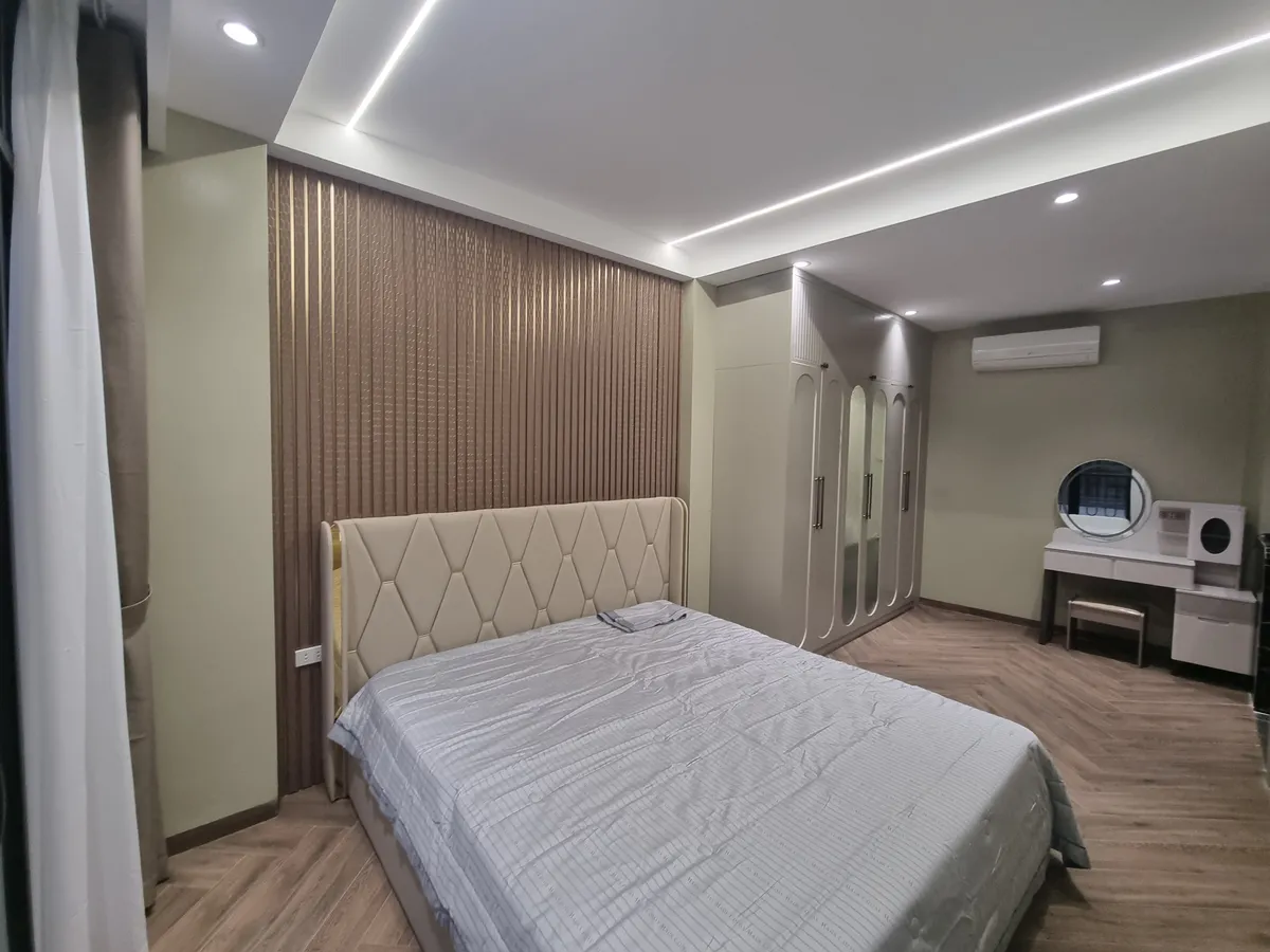 Ngõ Chợ Khâm Thiên 34m2<br>SIÊU MẪU ĐỐNG ĐA - NHÀ MỚI THANG MÁY MẶT TIỀN QUYỀN LỰC - NỘI THẤT 5 * - Ảnh chính