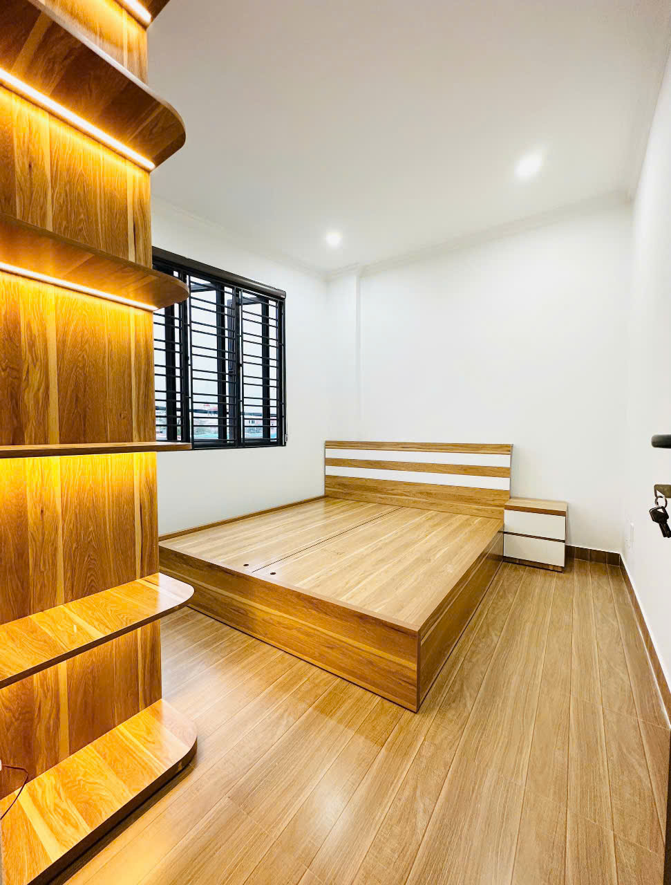 NHÀ 3 TẦNG - XÂY ĐỘC LẬP - ĐƯỜNG Ô TÔ - KINH DOANH TỐT - TẠI PHƯƠNG KHÊ - Ảnh 2