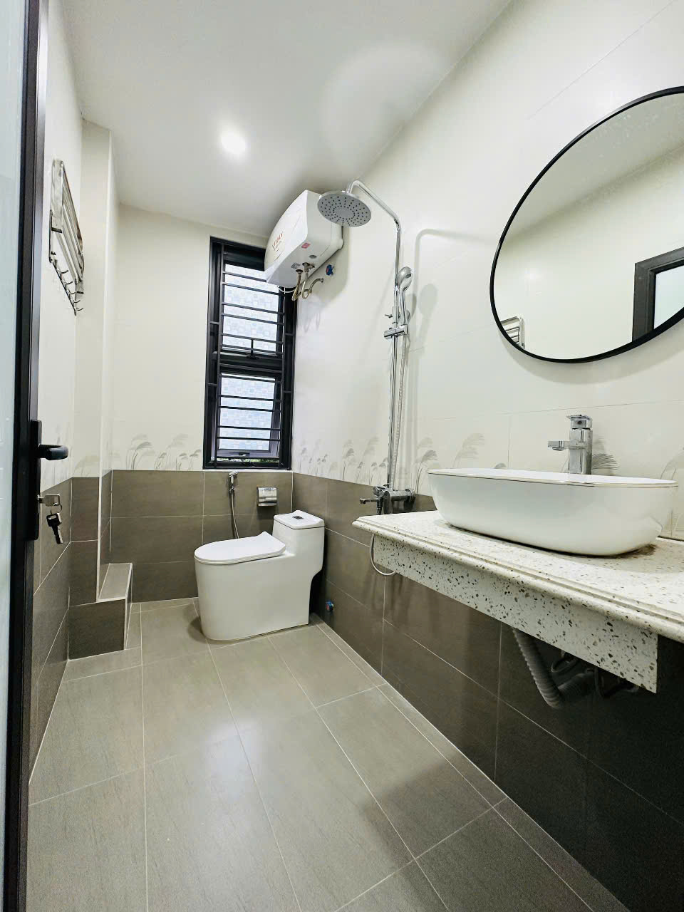 NHÀ 3 TẦNG - XÂY ĐỘC LẬP - ĐƯỜNG Ô TÔ - KINH DOANH TỐT - TẠI PHƯƠNG KHÊ - Ảnh 4