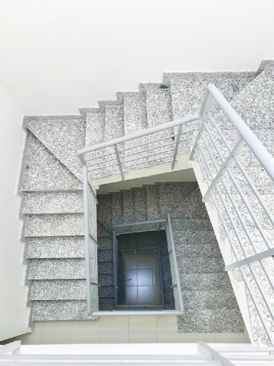 BÁN NHÀ KHU PHÂN LÔ- MT ĐƯỜNG 20M - 4 TẦNG (4x22M) - CHỈ 8.5 TỶ (TL), 10 PN, 10 WC, CHO THUÊ 16 TRĐ - Ảnh 3