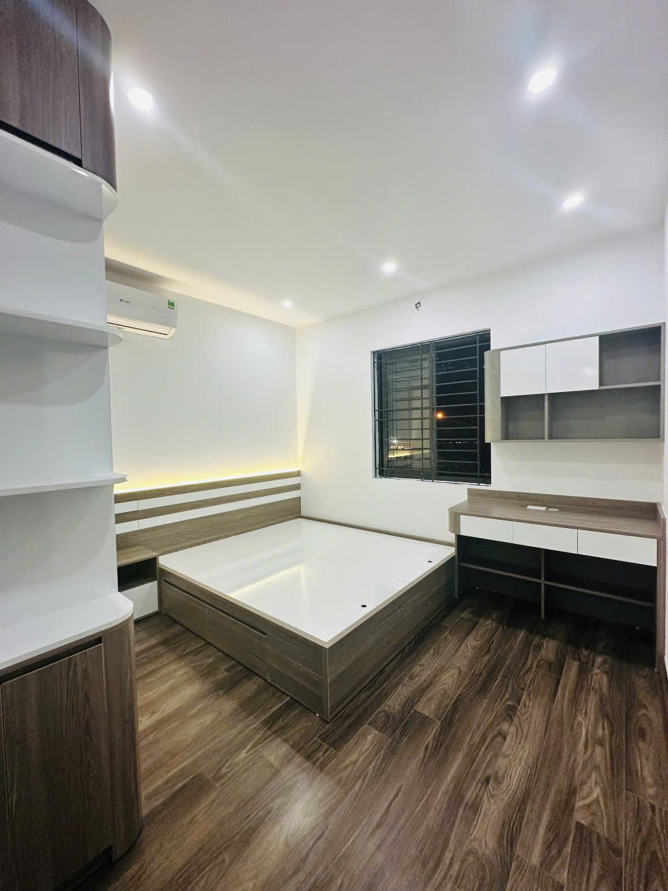 Bán căn hộ chung cư sổ hồng 3 ngủ 93m2 tại tòa Rainbow Linh Đàm, Hoàng Mai giá tốt - Ảnh 4