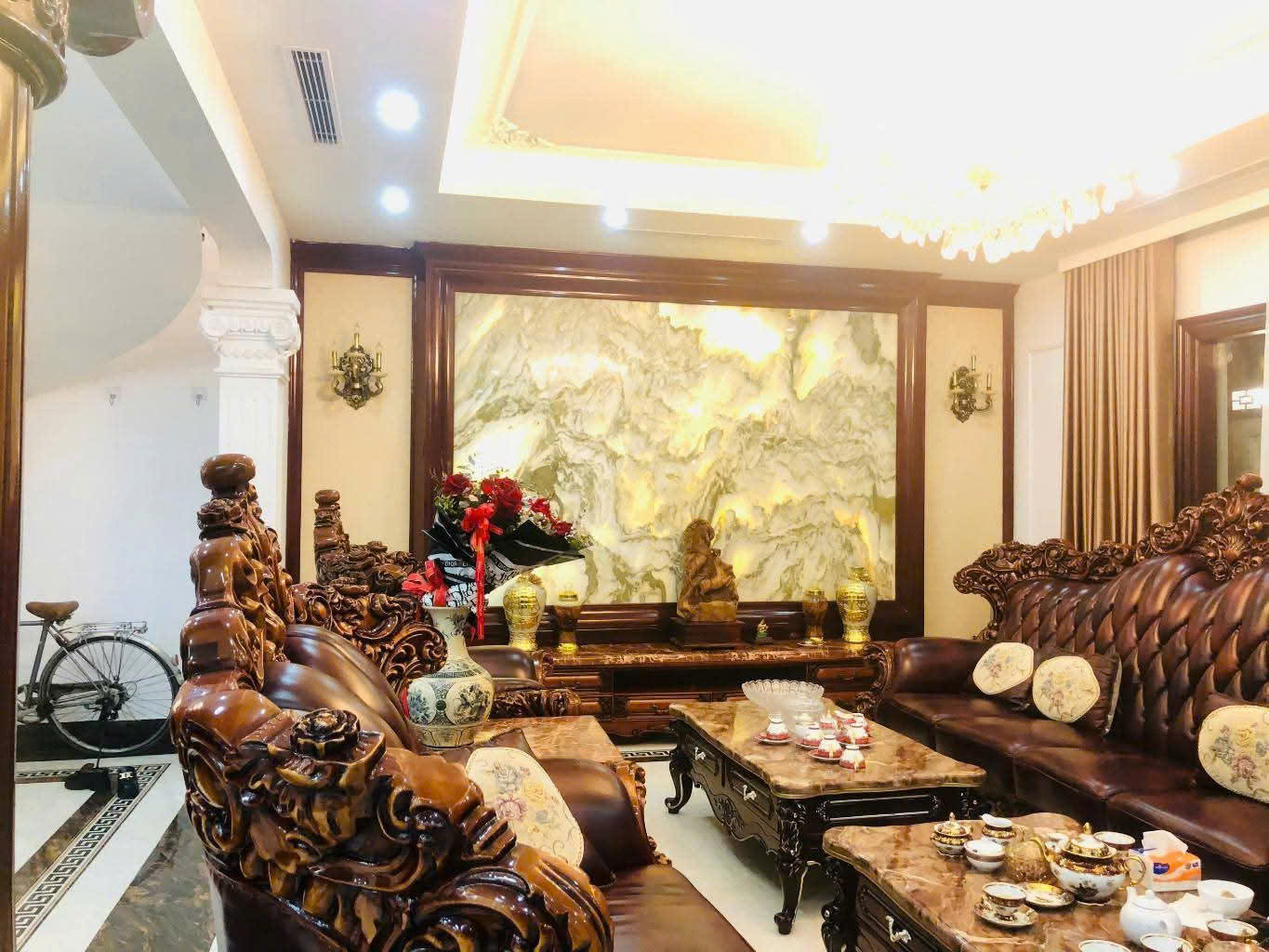 BÁN NHÀ BIỆT THỰ BA ĐÌNH, GARAGE ÔTÔ, 1 NHÀ RA PHỐ, 5 TẦNG, DT 105M2 CHỈ 24 TỶ 950 - Ảnh chính