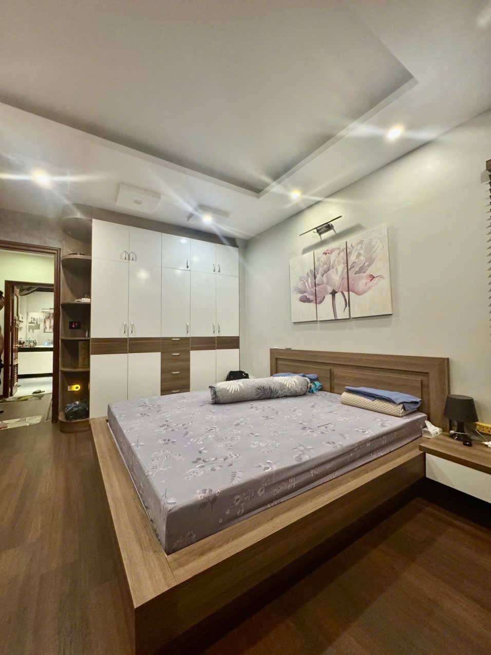 Bán nhà gỗ Lim phố Đội Cấn, Ba Đình 40m2 mặt tiền 5m xây 5 tầng gần phố nhỉnh 11 tỷ - Ảnh 2