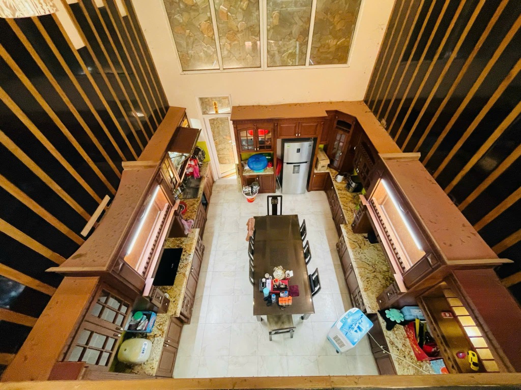 Hoàng Văn Thái, hoàng cung mini 2 ô tô vào nahf, thế đất trường thọ - Ảnh 4