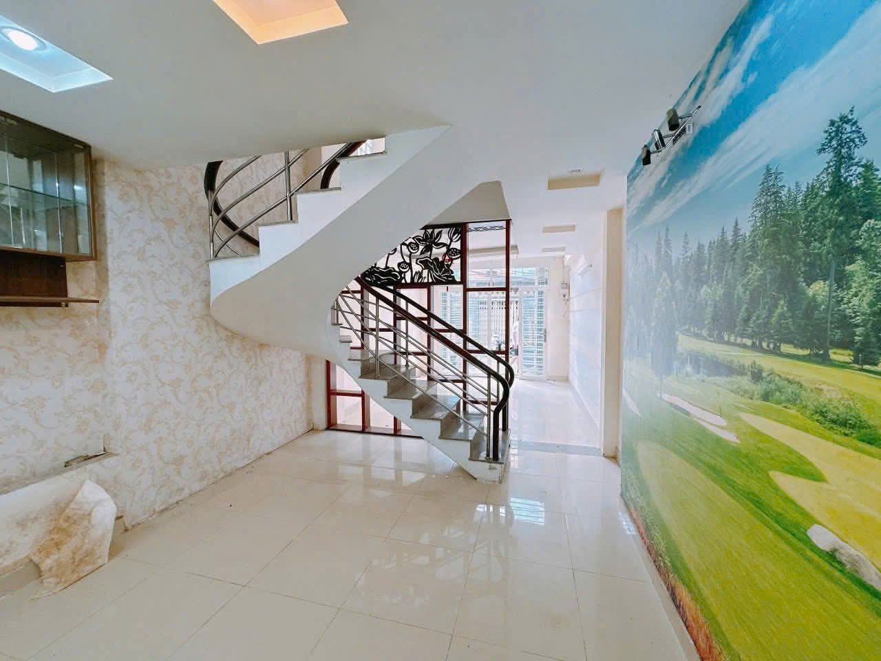 NHÀ ĐẸP, HXH, 5 TẦNG NGUYỄN THỊ THẬP 52,5 M2, 4X13, Ô TÔ NGỦ NHÀ – GIÁ CHỈ 8.5 TỶ - Ảnh 2